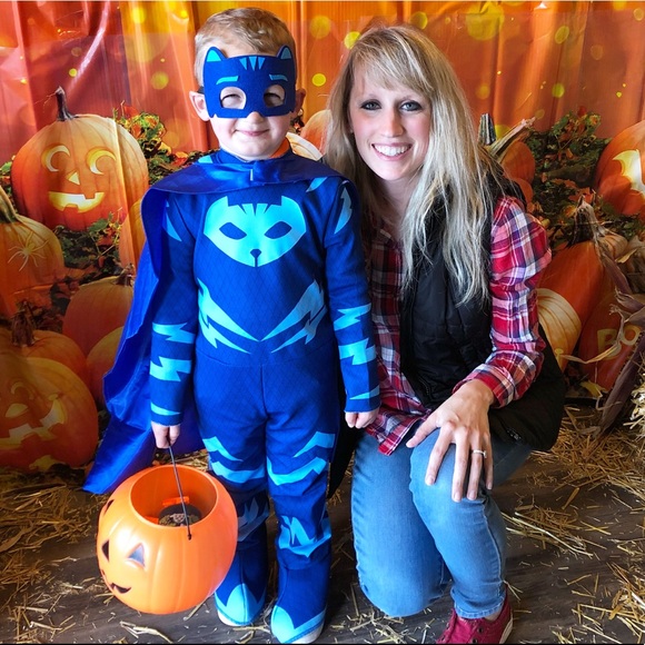 Meet your Posher, Megan - Picture 4 of 8